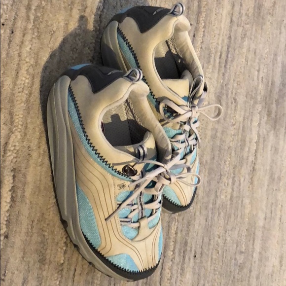 MBT physiological footwear - Picture 3 of 4